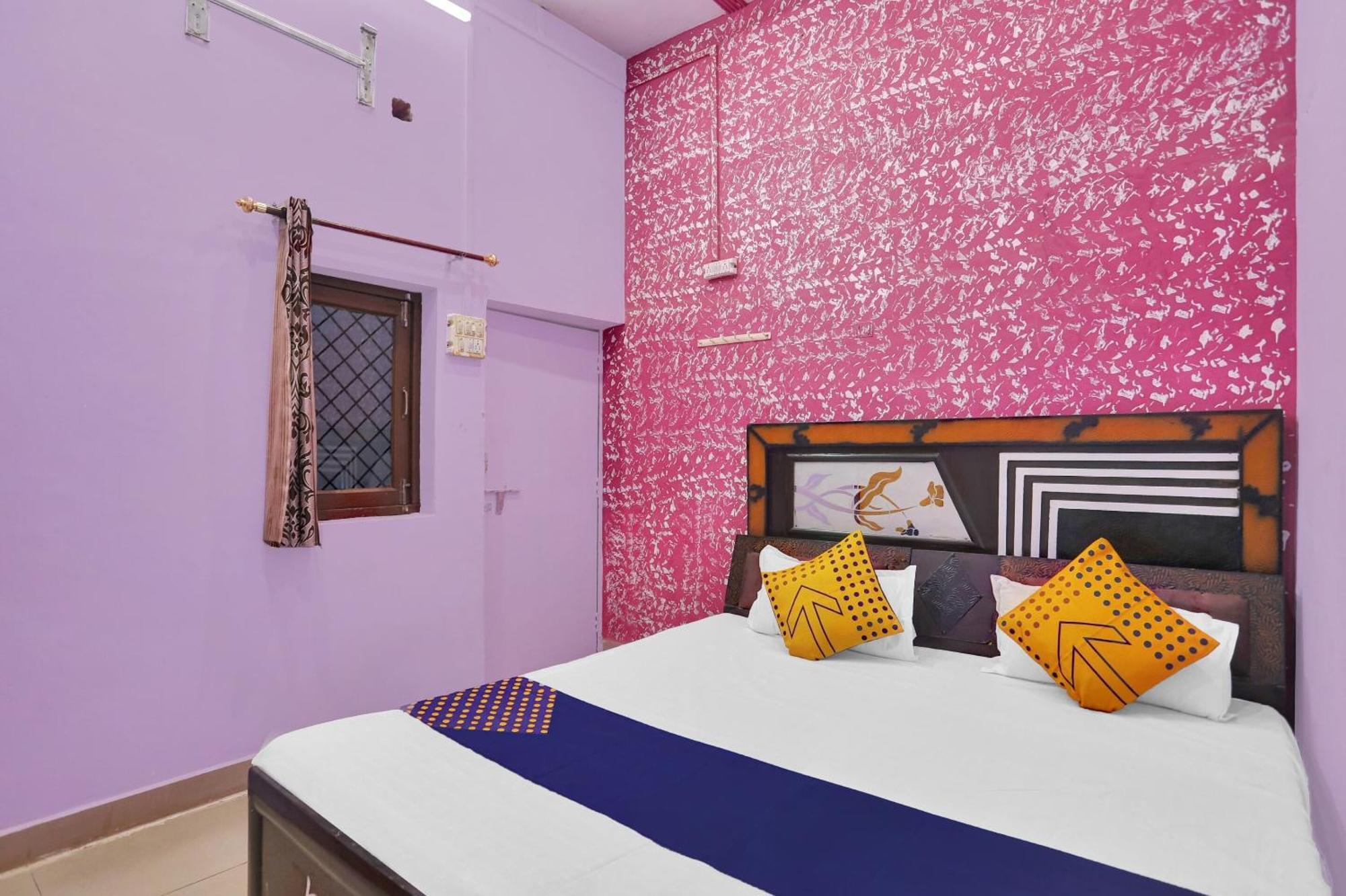 Hotel O Aniruddha Palace มถุรา ภายนอก รูปภาพ